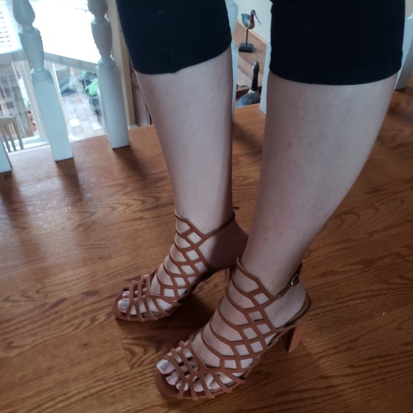 SOLD!! Brash Caged Tan Brown Sandal Heels 8.5 - Picture 8 of 8